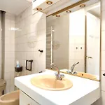Appartamento 8 Elegant On Prestigious Franklin Roosevelt Avenue