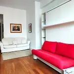 Paris 8 Elegant Apartment On Prestigious Franklin Roosevelt Avenue