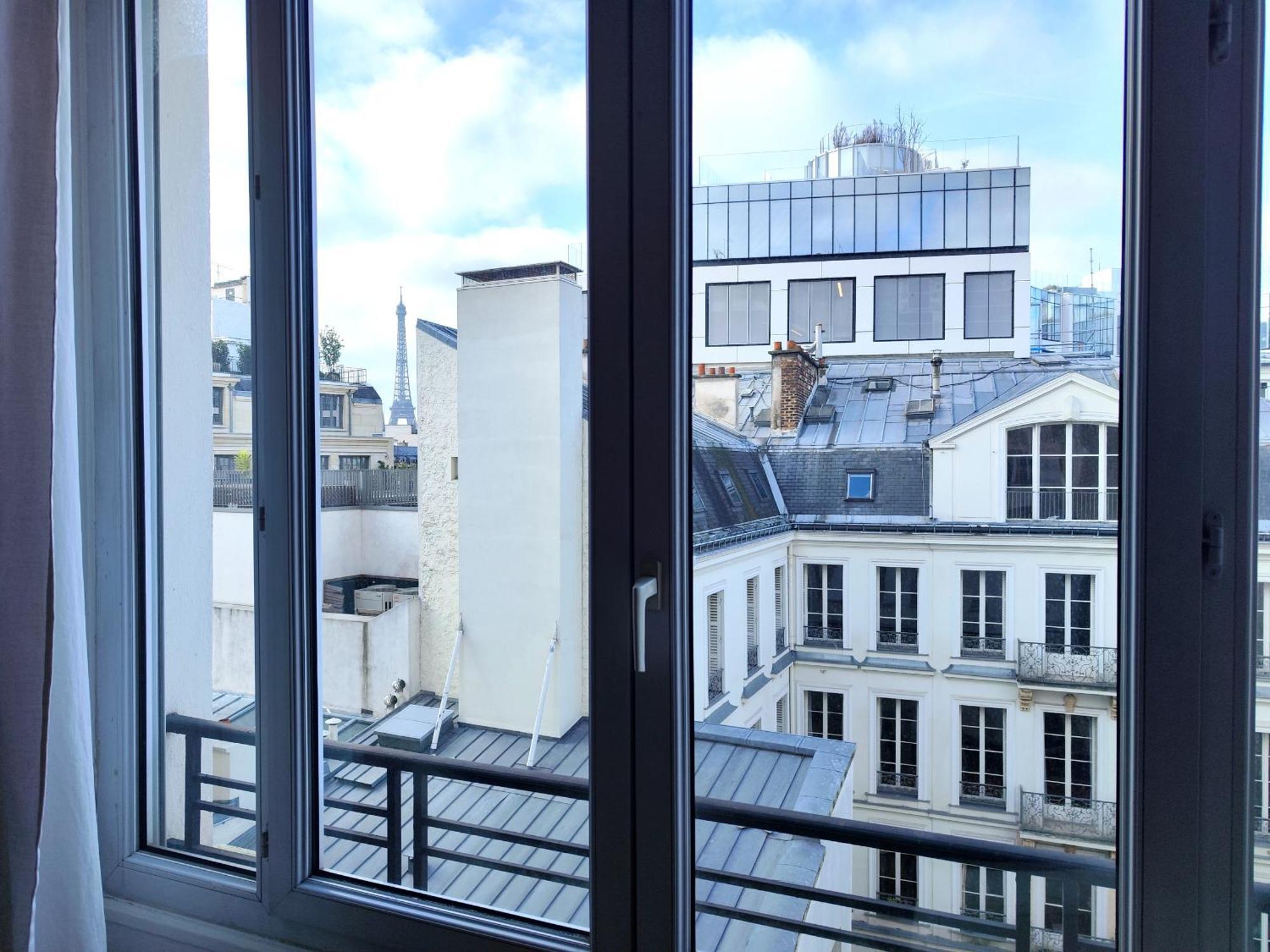 Avenue Franklin Roosevelt - 8 * Paris